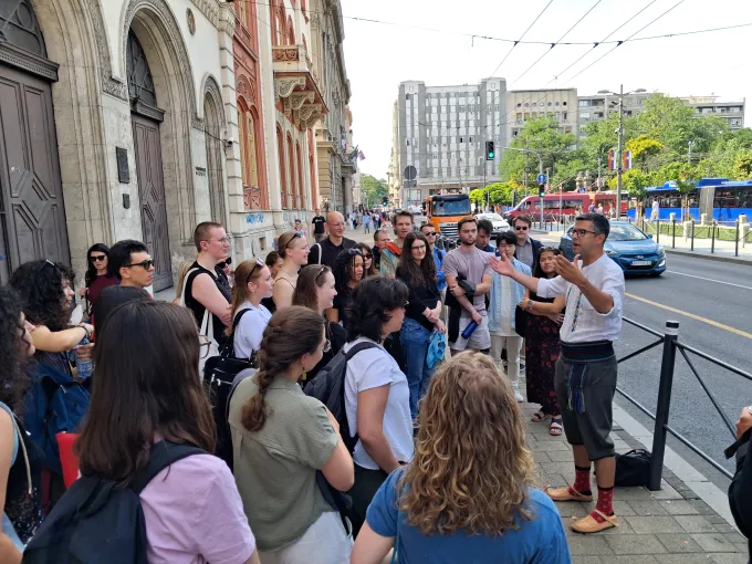 Students on a walking tour in Belgrade. Credits: University of Belgrade