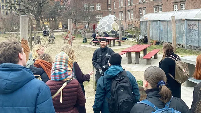 Students visiting a community garden in Aarhus, 2024