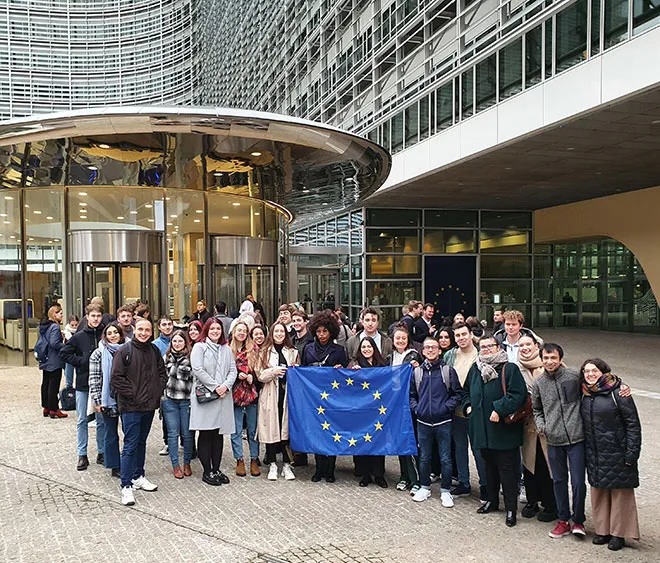 Group photo: students outside the EU Commission