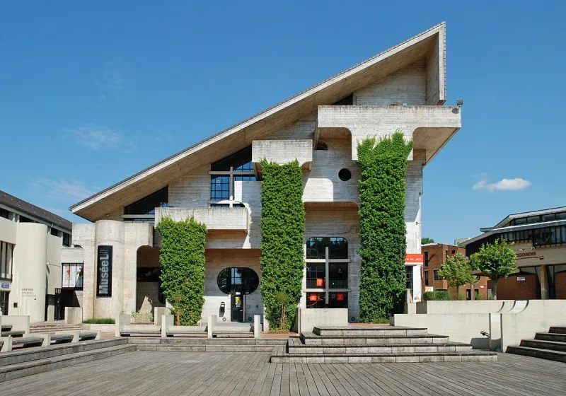 Place des sciences, campus Louvain-la-Neuve
